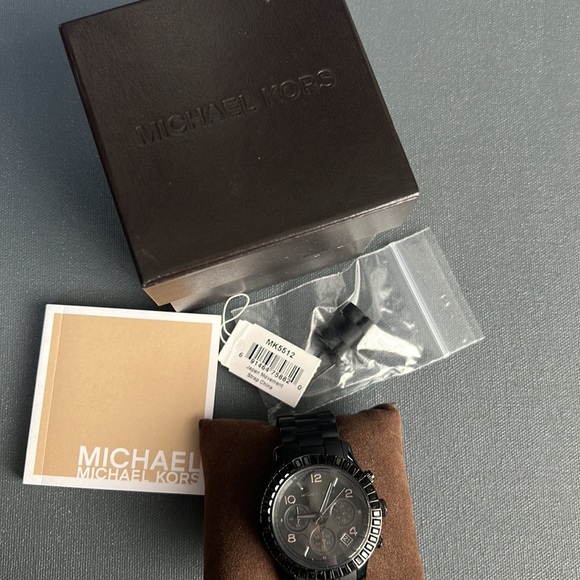 Michael Kors black crystal watch MK5512 - Picture 7 of 12